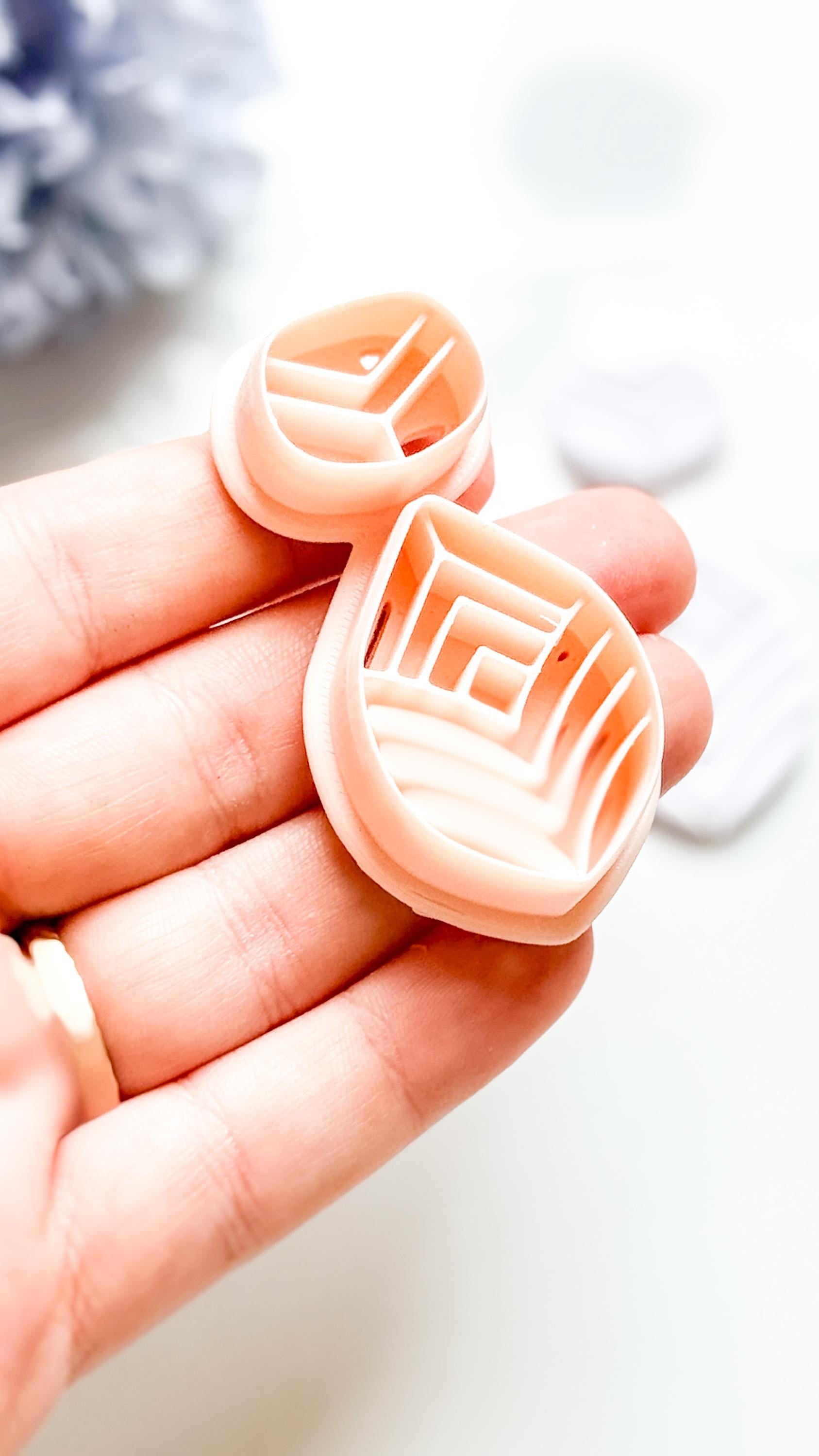 Vela Form Polymer Clay Cutter: Layered Leaf Shape with Geometric Line Texture
