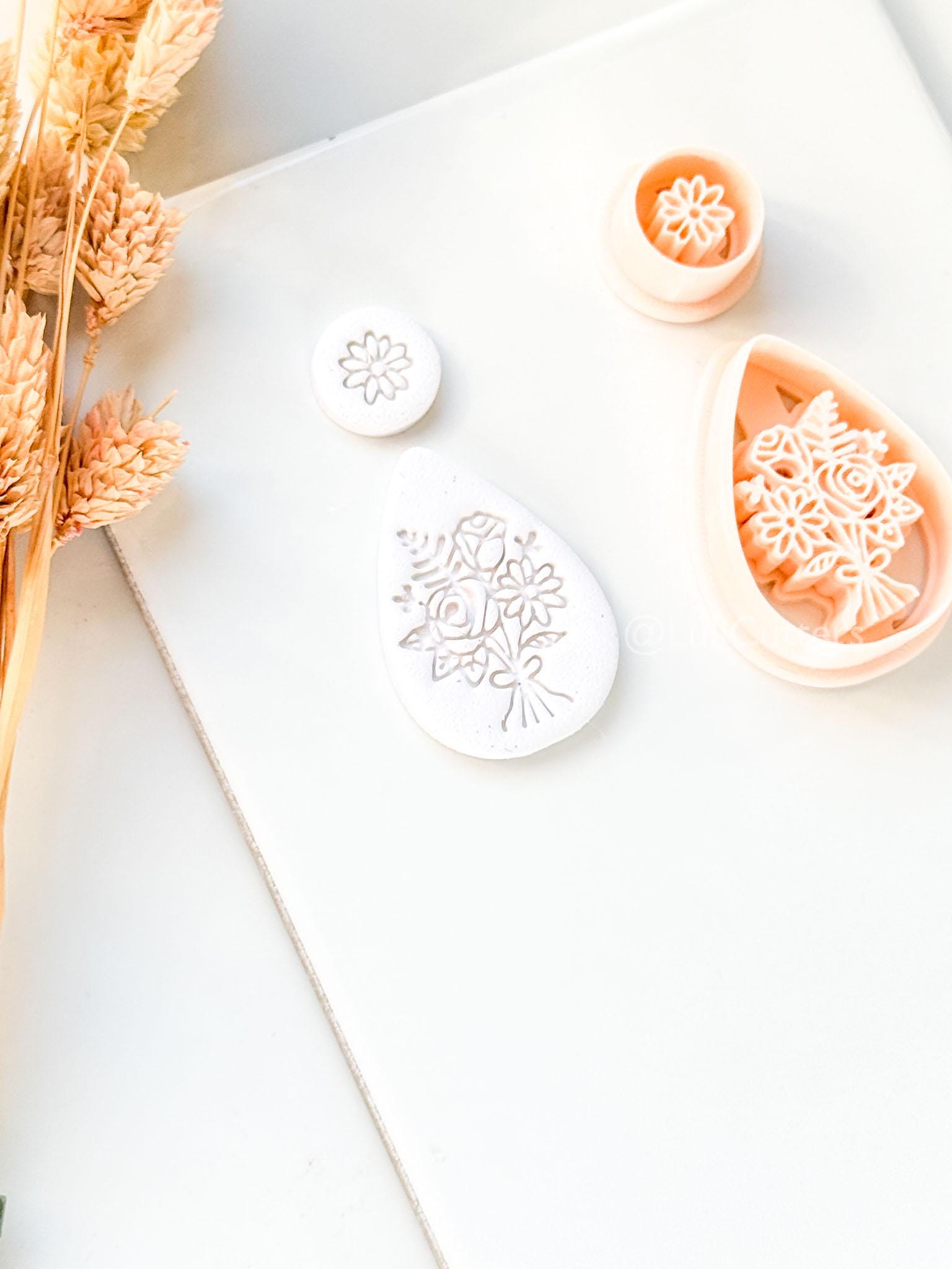 Naris Bouquet Clay Cutter: Layered Floral Teardrop Design