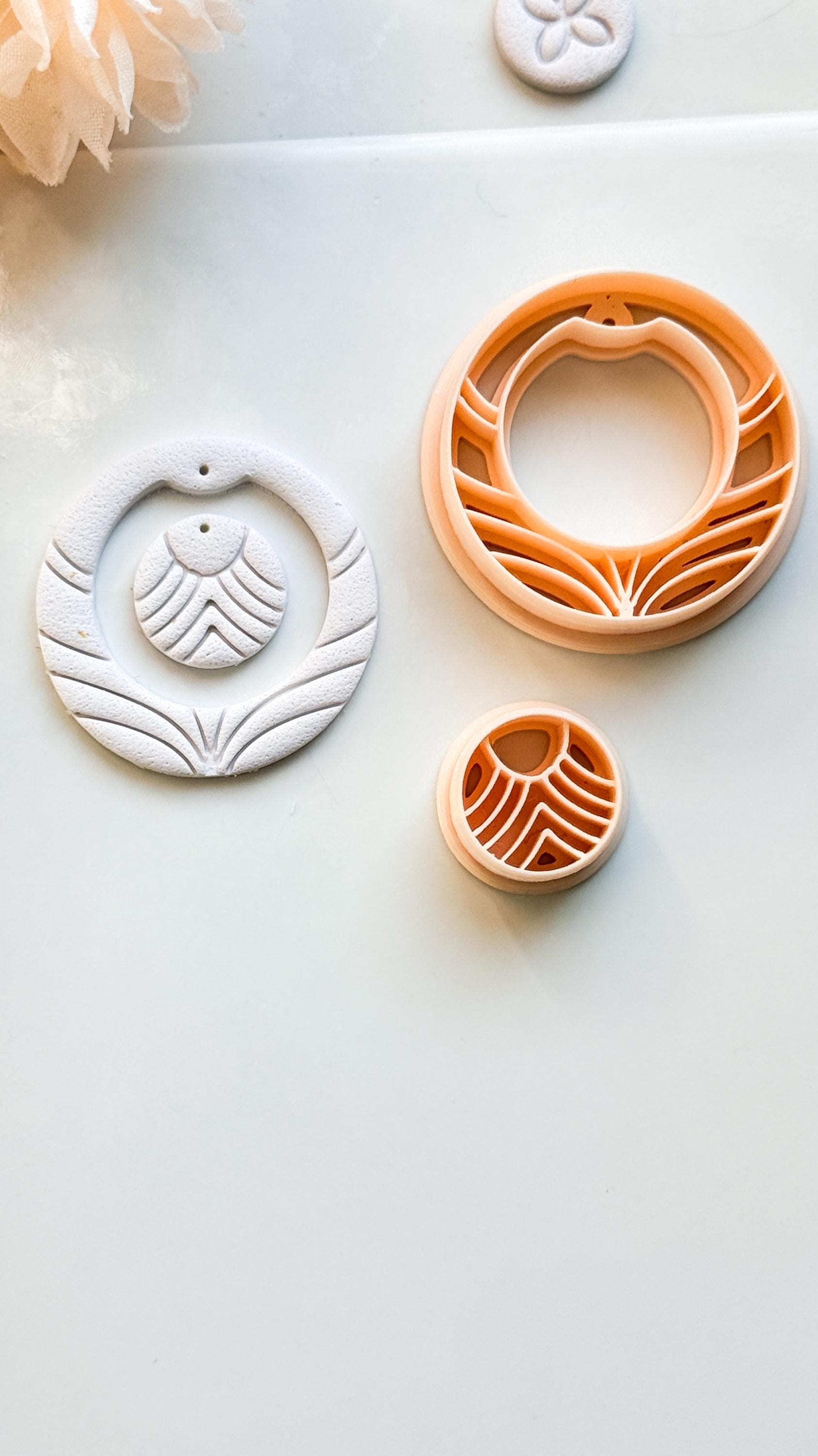 Florune Clay Cutter – Floral Round Polymer Clay Earring Tool