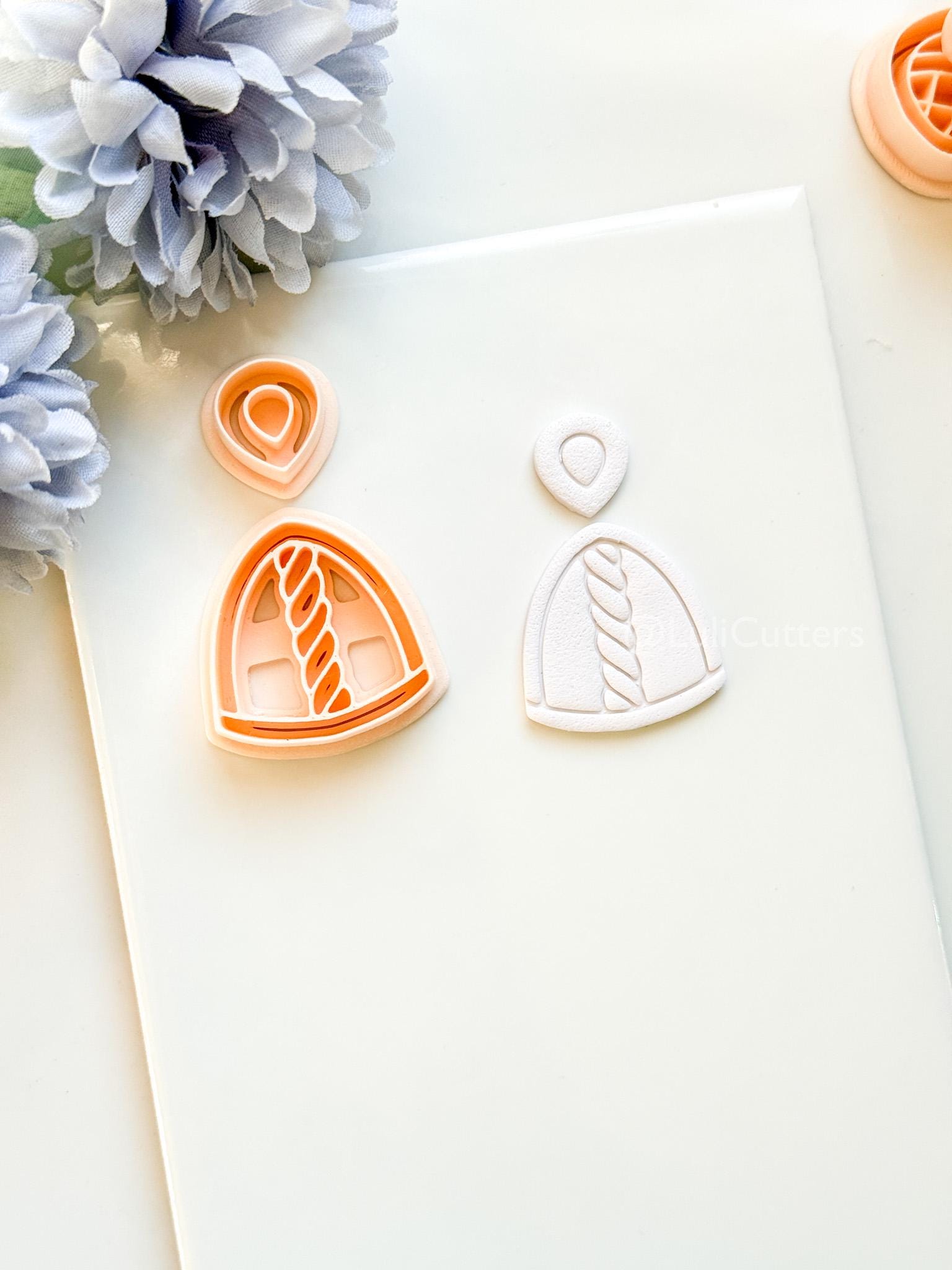 Loop Sol Polymer Clay Cutter: Twisted Arch Design for Earrings