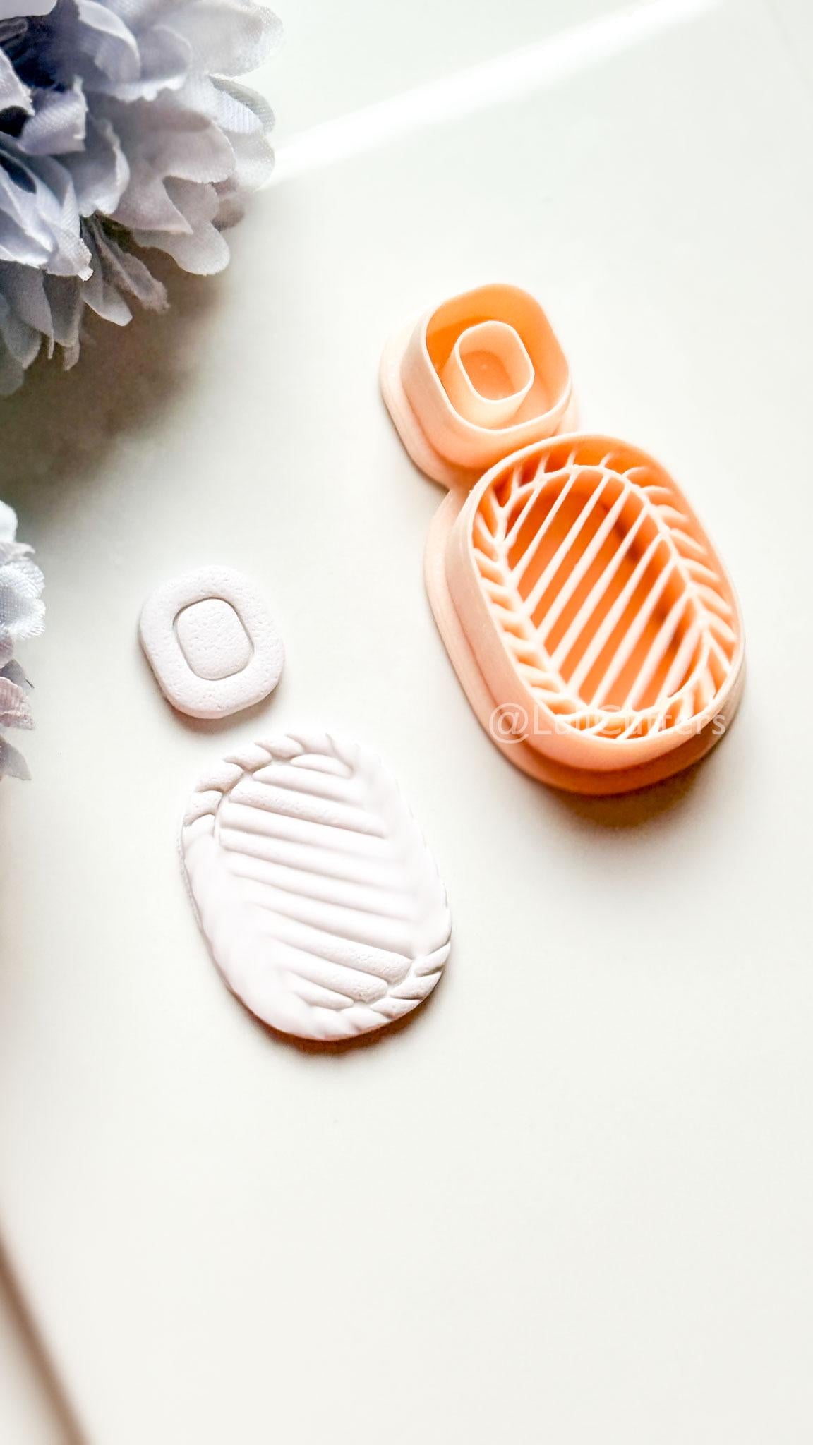 Faye Ribbed Oval Polymer Clay Cutter: Geometric Topper & Textured Base