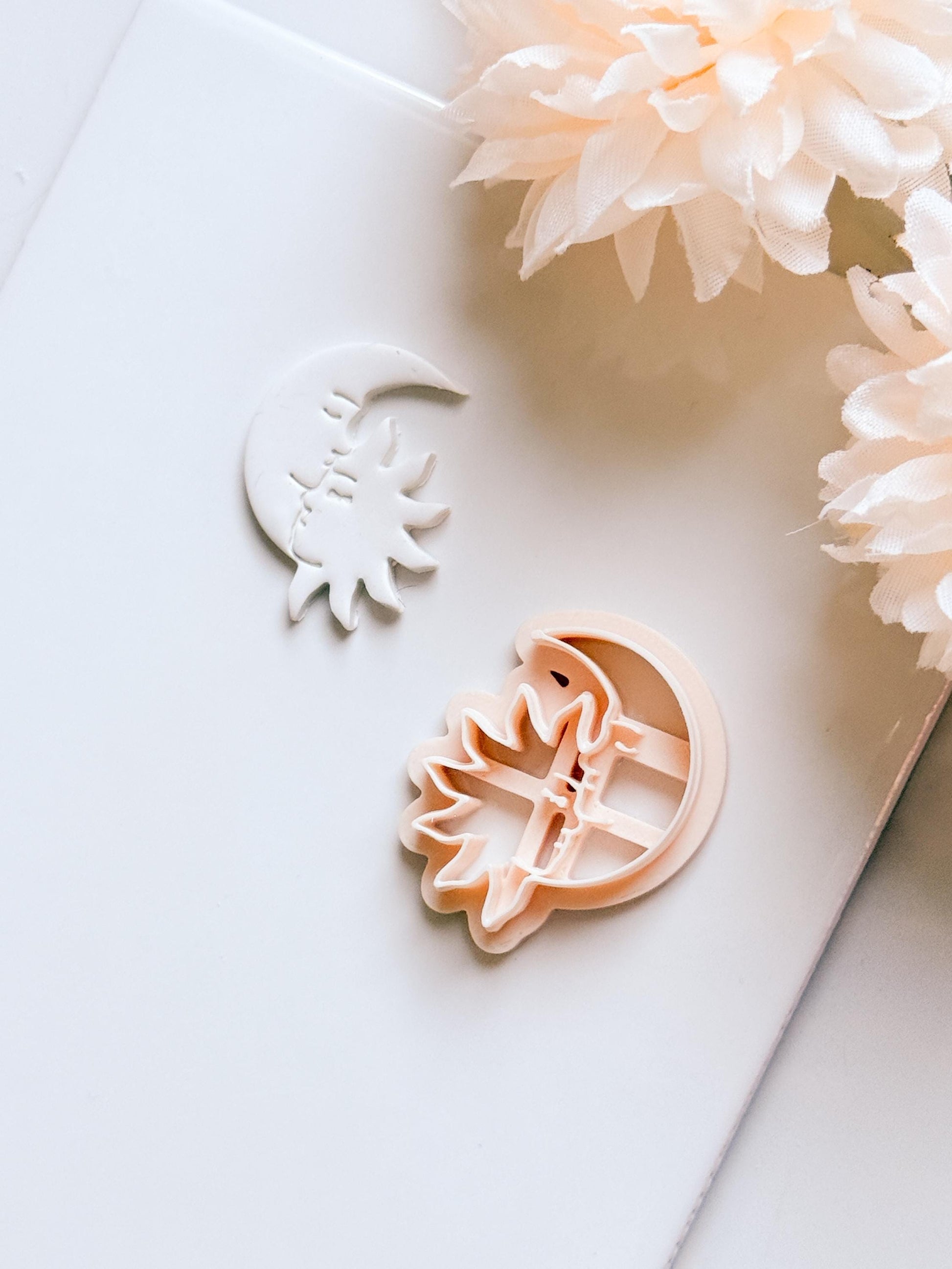 Celestial Kiss Cutter: Sun and Moon Silhouette Shape for Polymer Clay