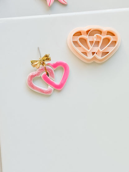 Heartchain Duo Cutter: Interlocking Heart Shape for Polymer Clay