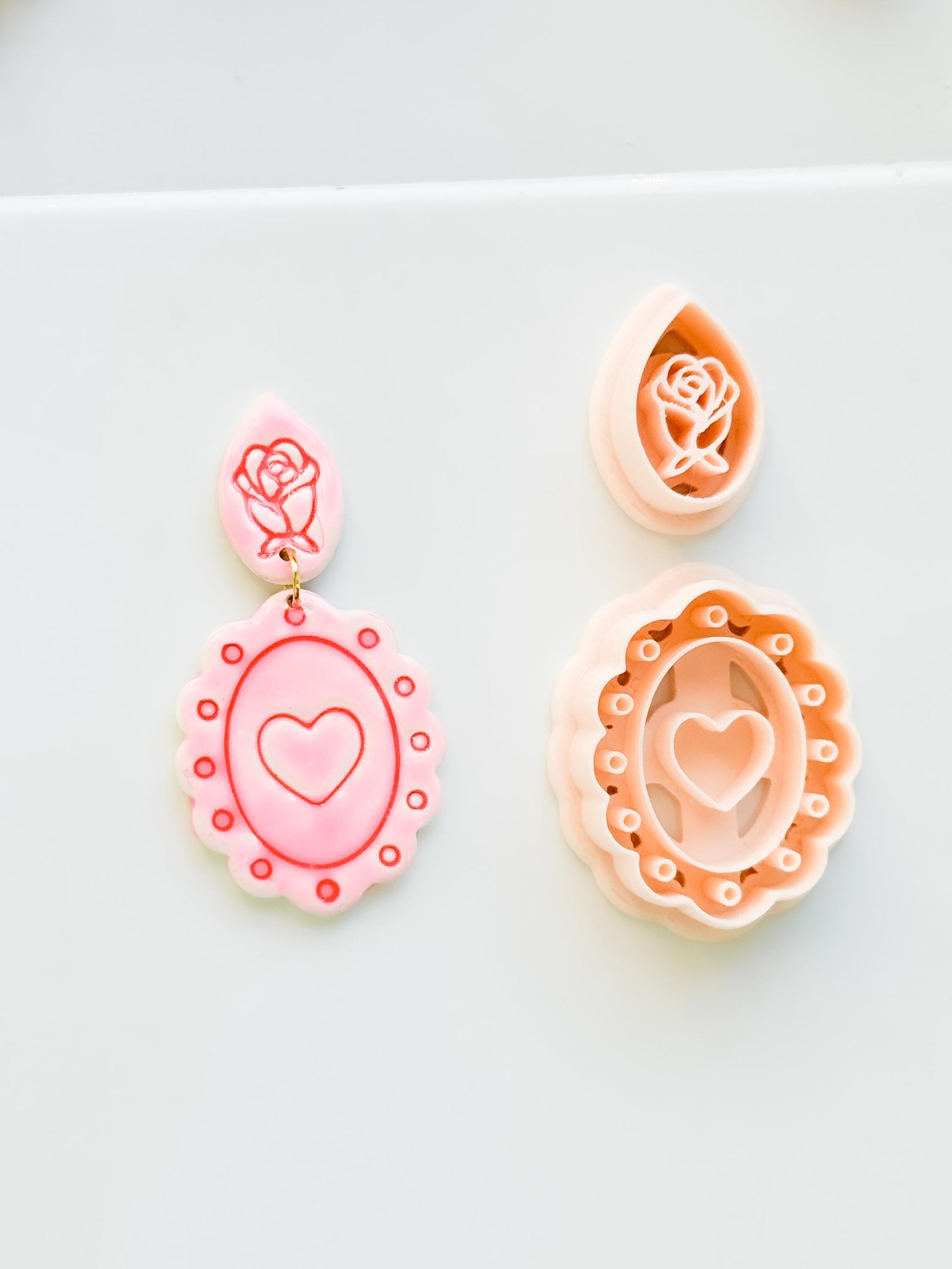 Sweetheart Cameo Clay Cutter: Scalloped Heart Frame Design