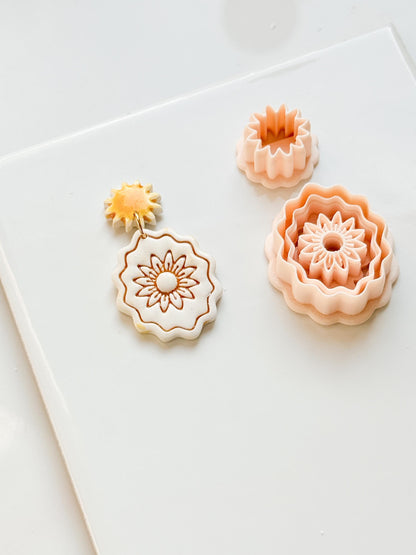 Daisy Crest Cutter Set: Scallop Flower Design for Polymer Clay