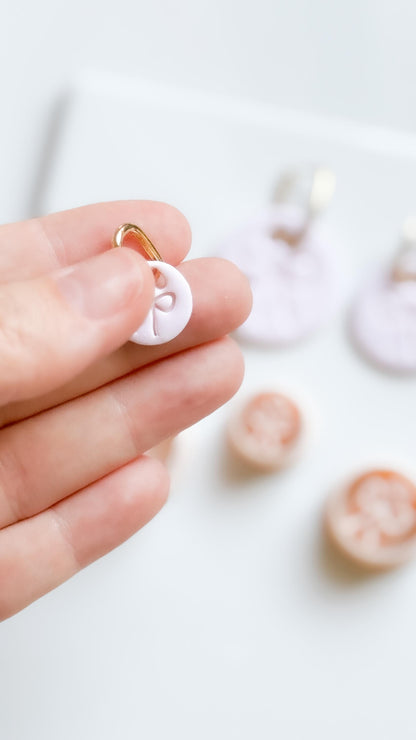 Charm Bowie Clay Cutter: Bow Heart Circle