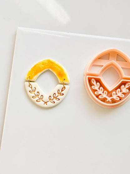 Laurel Arch Duo Clay Cutters: Classic Botanical Frame