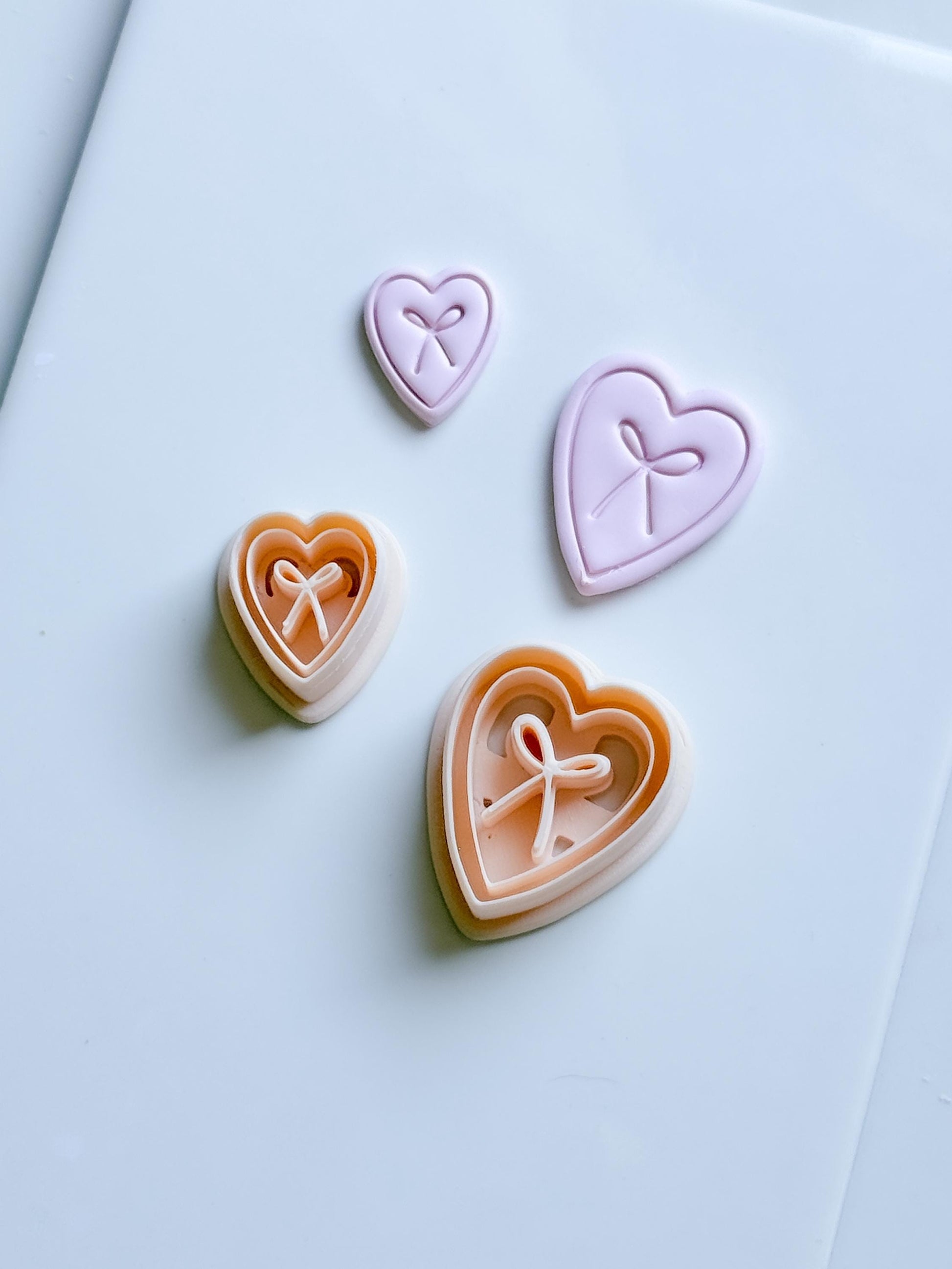Liora Heart Clay Cutter: Bow Detail Heart