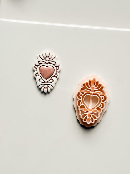 Ornate Heart Cameo Clay Cutter – Floral Frame Design