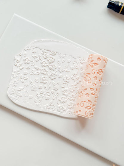 Wildflower Vines Texture Roller: Floral Pattern Tool for Polymer Clay Slabs
