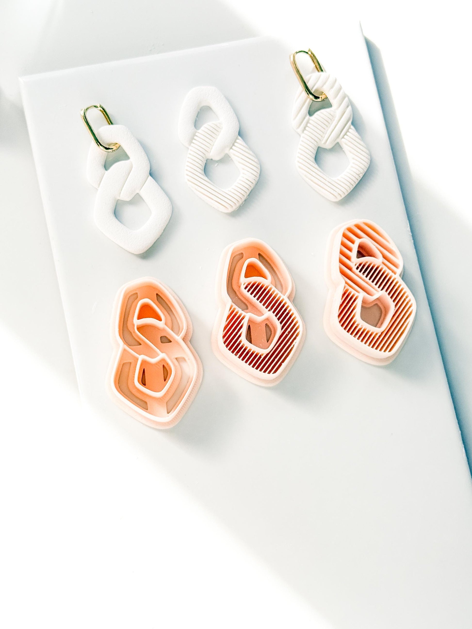 Soft Chain Clay Cutter: Linked Abstract Shape Design