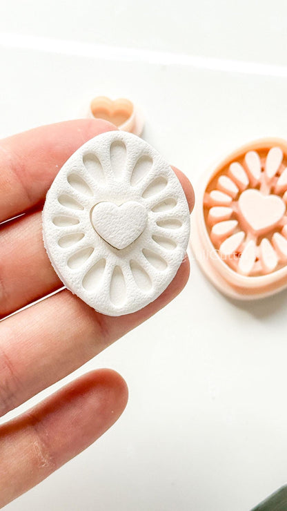 Haloheart Oval Polymer Clay Cutter: Radiant Heart Frame