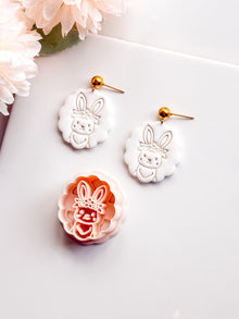 Daisy Bunny Polymer Clay Cutter: Scalloped Edge Floral Rabbit