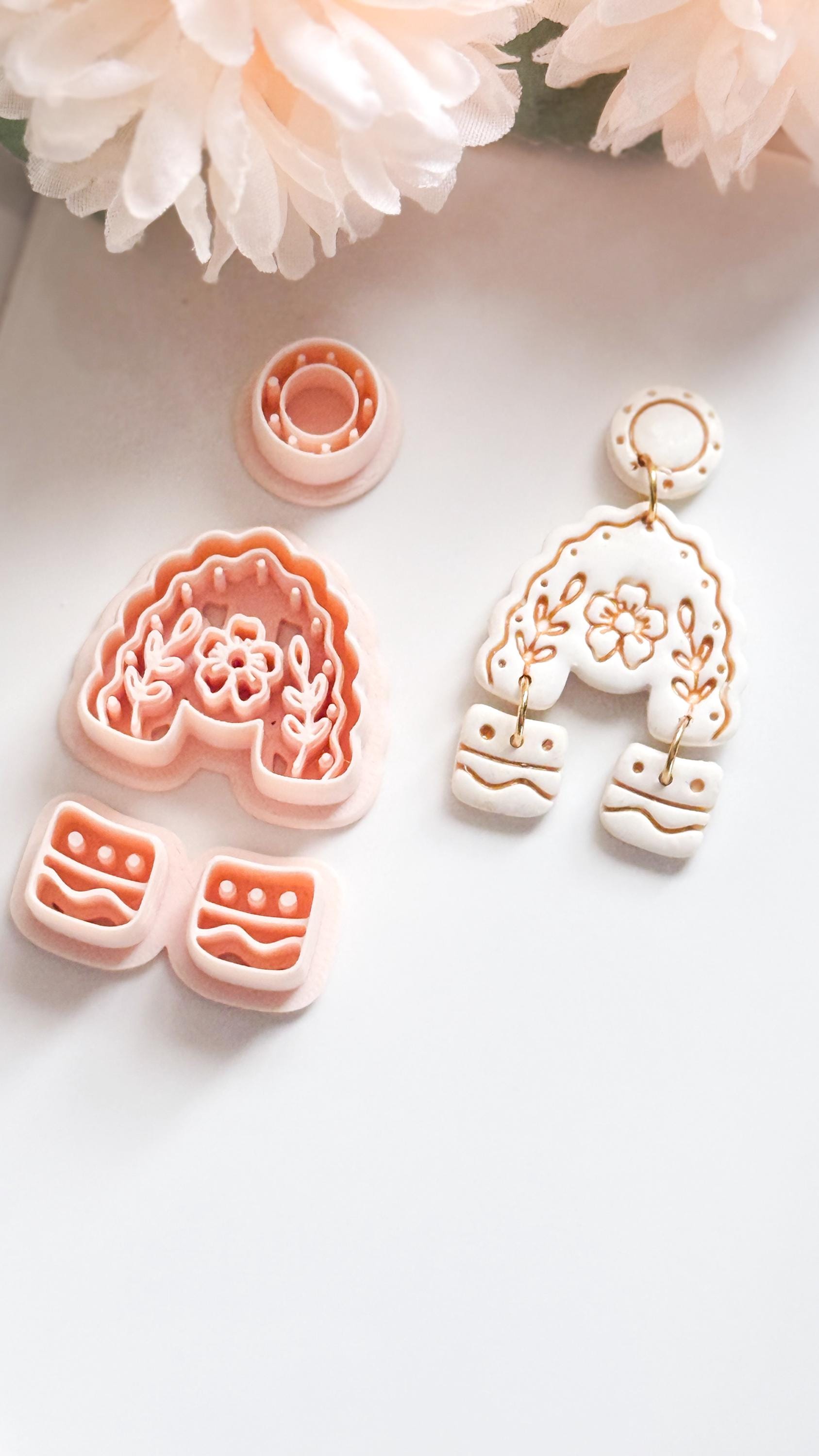 Folk Floral Arch Polymer Clay Cutter: Botanical Rainbow Embosser