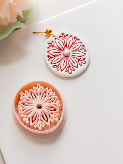 Eira Bloom Polymer Clay Cutter: Floral Mandorla Embosser