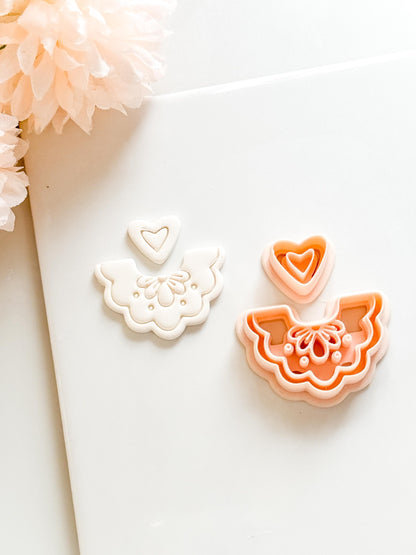 Una Frill Polymer Clay Cutter: Scalloped Edge Arch Embosser
