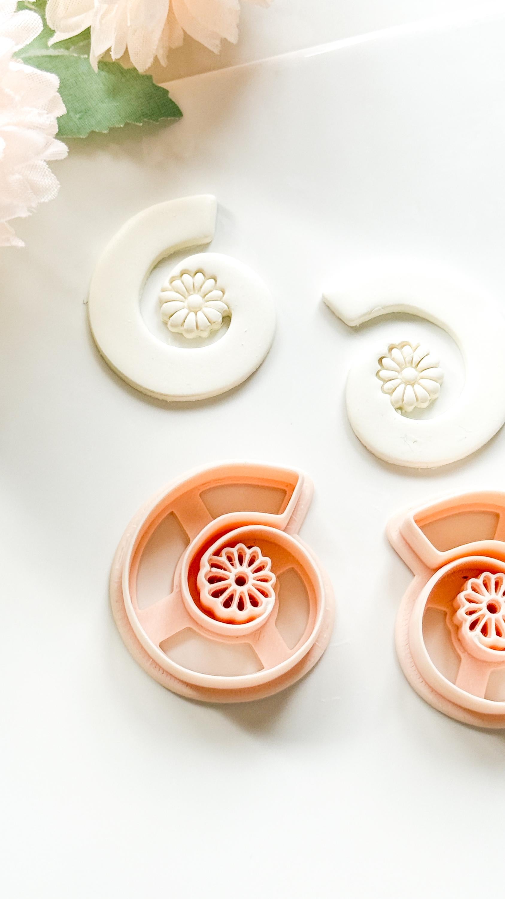 Flora Spiral Polymer Clay Cutter: Embossing Flower Swirl Jewelry Making Tool