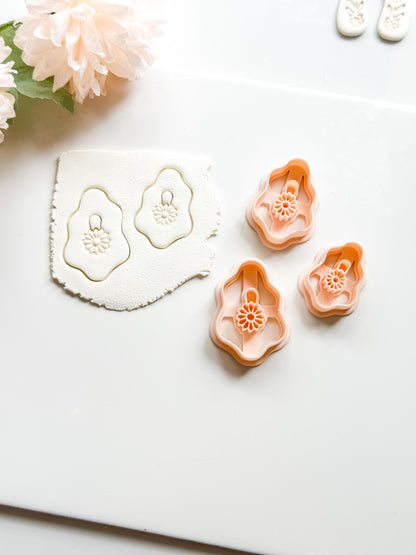 Pebble Koa Polymer Clay Cutter: Organic Shape Embossing Flower Jewelry Tool