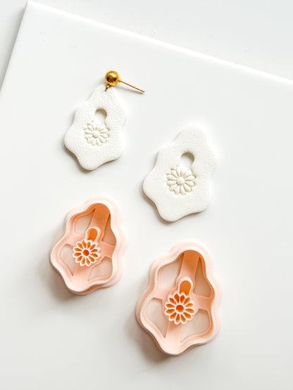 Pebble Koa Polymer Clay Cutter: Organic Shape Embossing Flower Jewelry Tool