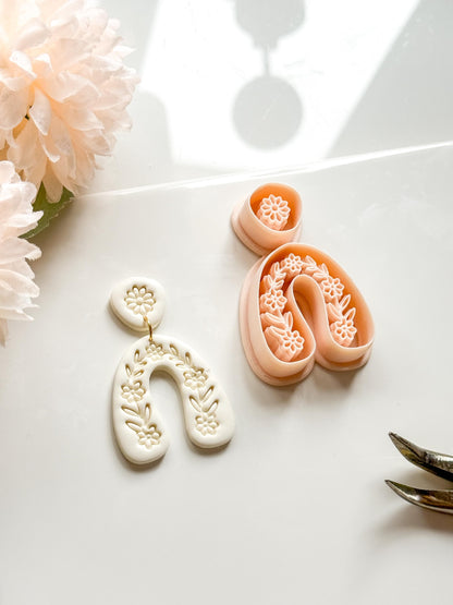 Wreath Mira Polymer Clay Cutter: Embossing Flower Wreath Jewelry Making Tool