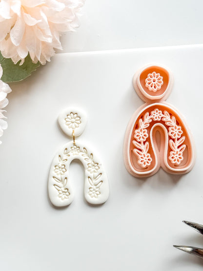 Wreath Mira Polymer Clay Cutter: Embossing Flower Wreath Jewelry Making Tool