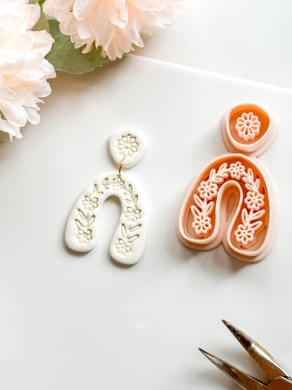 Wreath Mira Polymer Clay Cutter: Embossing Flower Wreath Jewelry Making Tool