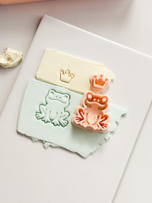 Royal Hopper Polymer Clay Cutter: Embossed Frog & Crown for Fairy Tale Earrings