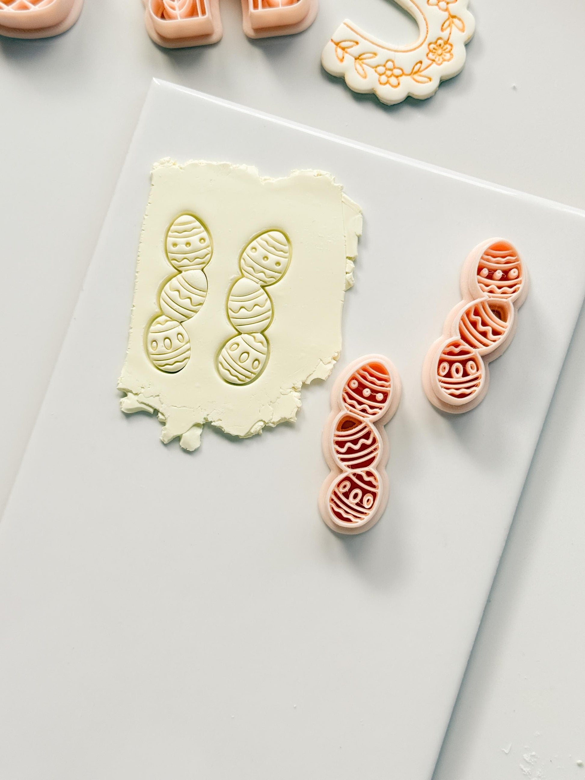 Spring Egg Trio Polymer Clay Cutter: Stacked Embossed Easter Eggs for Dangle Earrings
