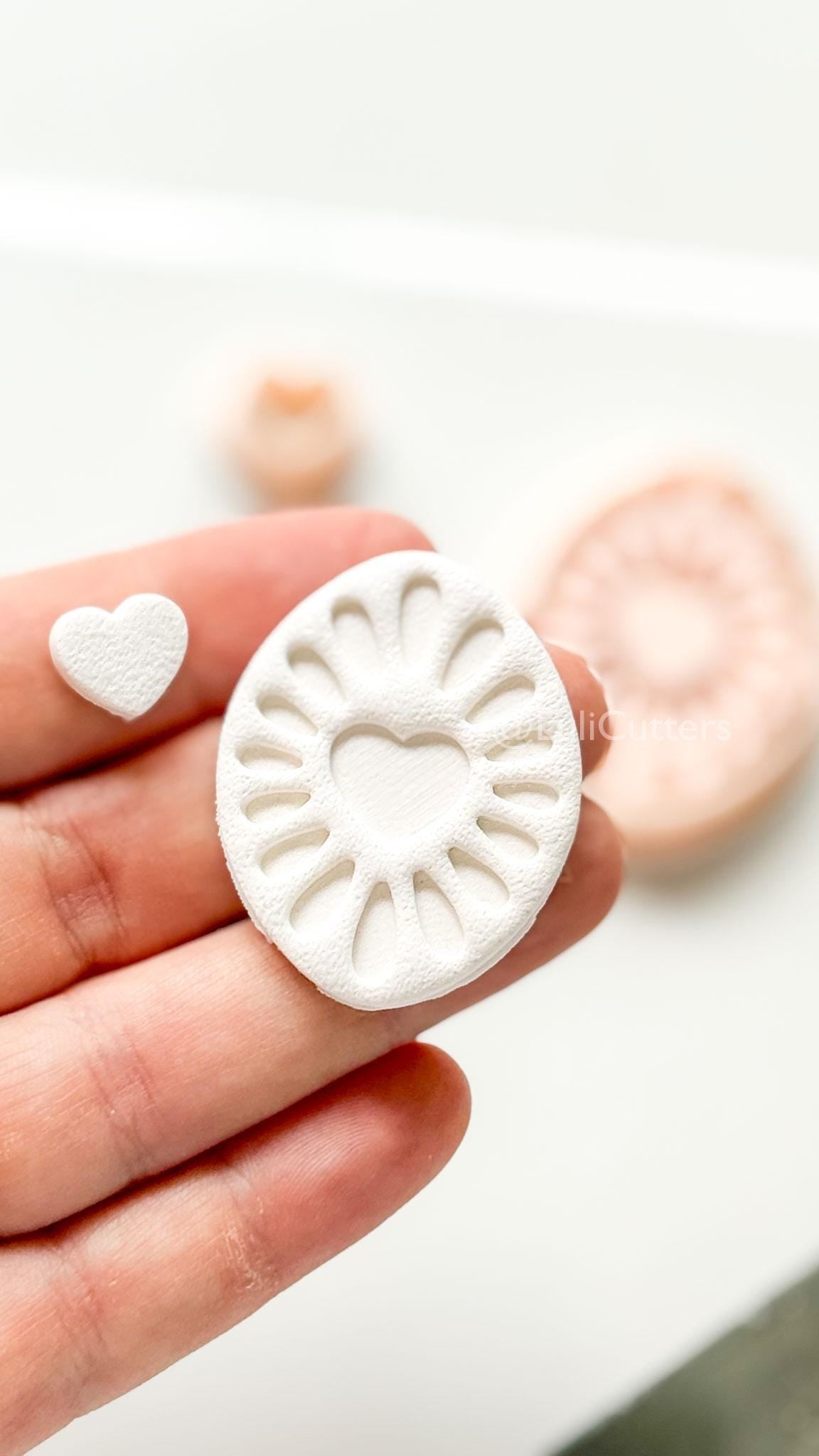 Haloheart Oval Polymer Clay Cutter: Radiant Heart Frame