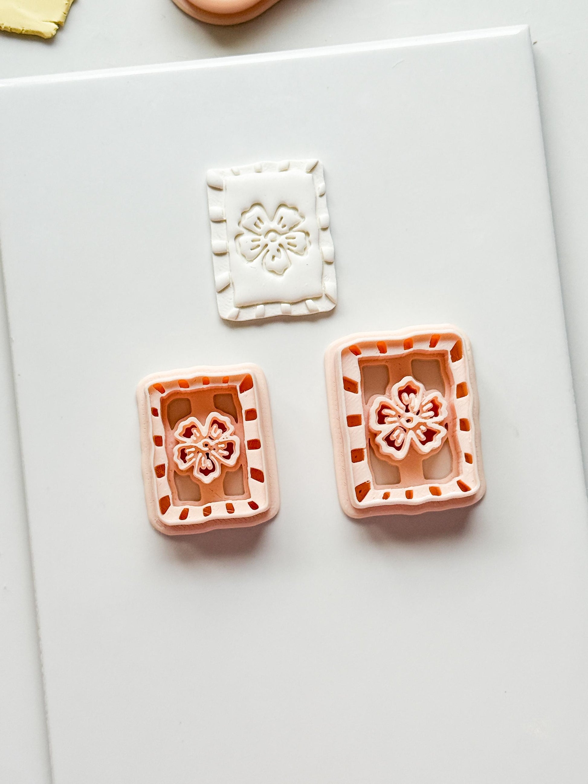Sari Stripe Frame Cutter: Rectangular Floral Shape for Polymer Clay
