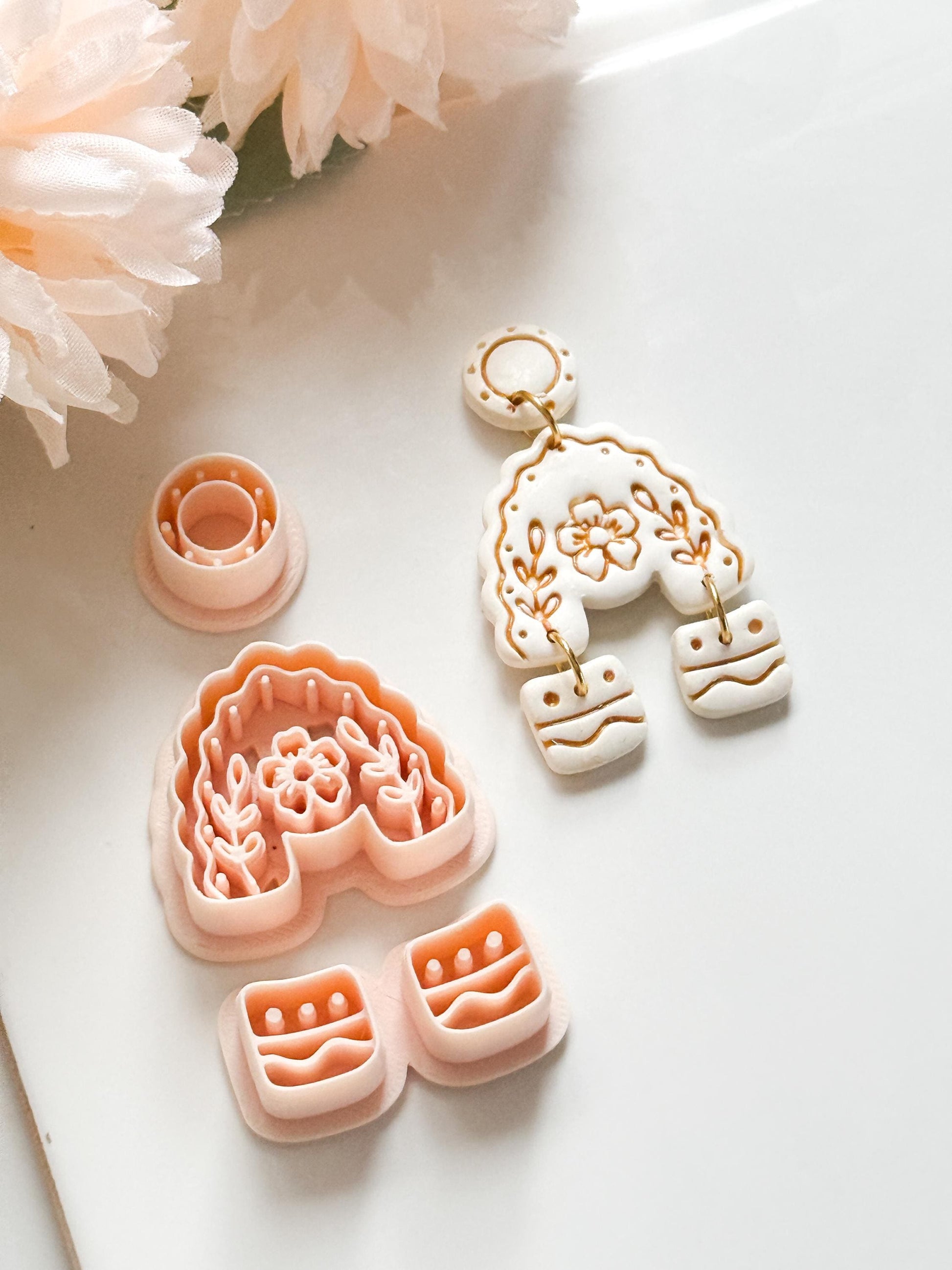Folk Floral Arch Polymer Clay Cutter: Botanical Rainbow Embosser