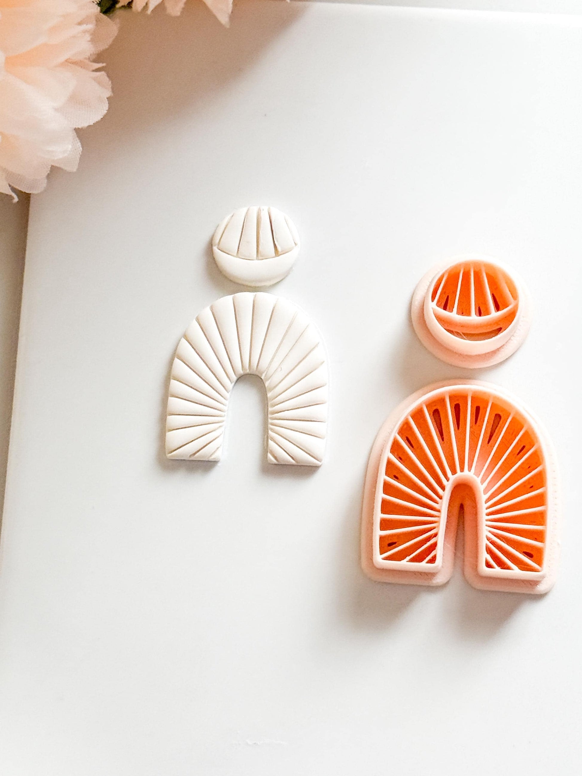 Noe Lines Polymer Clay Cutter: Geometric Arched Stripe Embosser