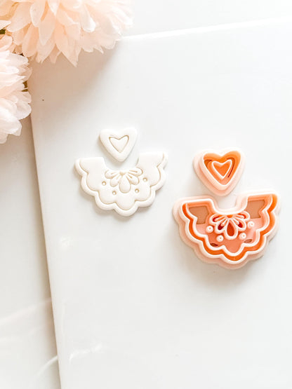 Una Frill Polymer Clay Cutter: Scalloped Edge Arch Embosser