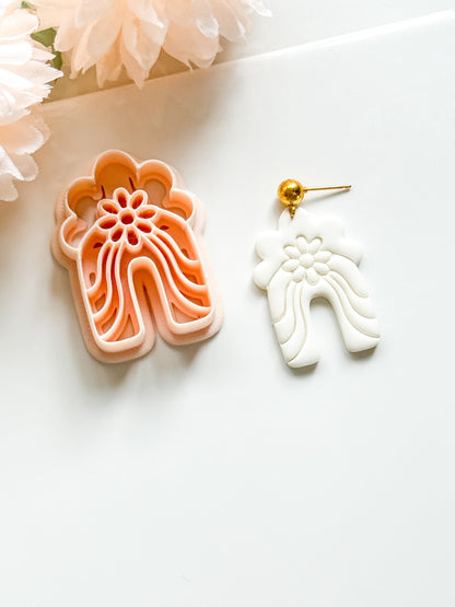 Curve Lila Clay Cutter: Wavy Arch Floral Design for Polymer Clay Jewelry