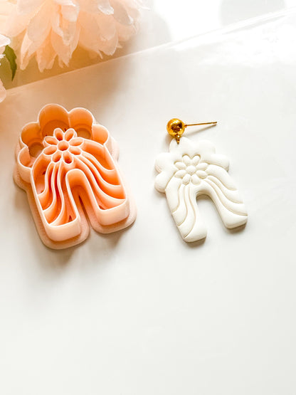 Curve Lila Clay Cutter: Wavy Arch Floral Design for Polymer Clay Jewelry