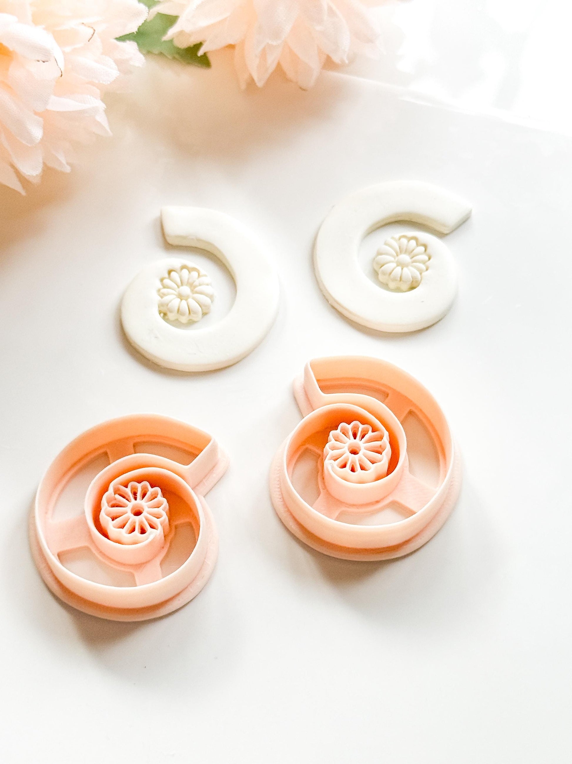Flora Spiral Polymer Clay Cutter: Embossing Flower Swirl Jewelry Making Tool