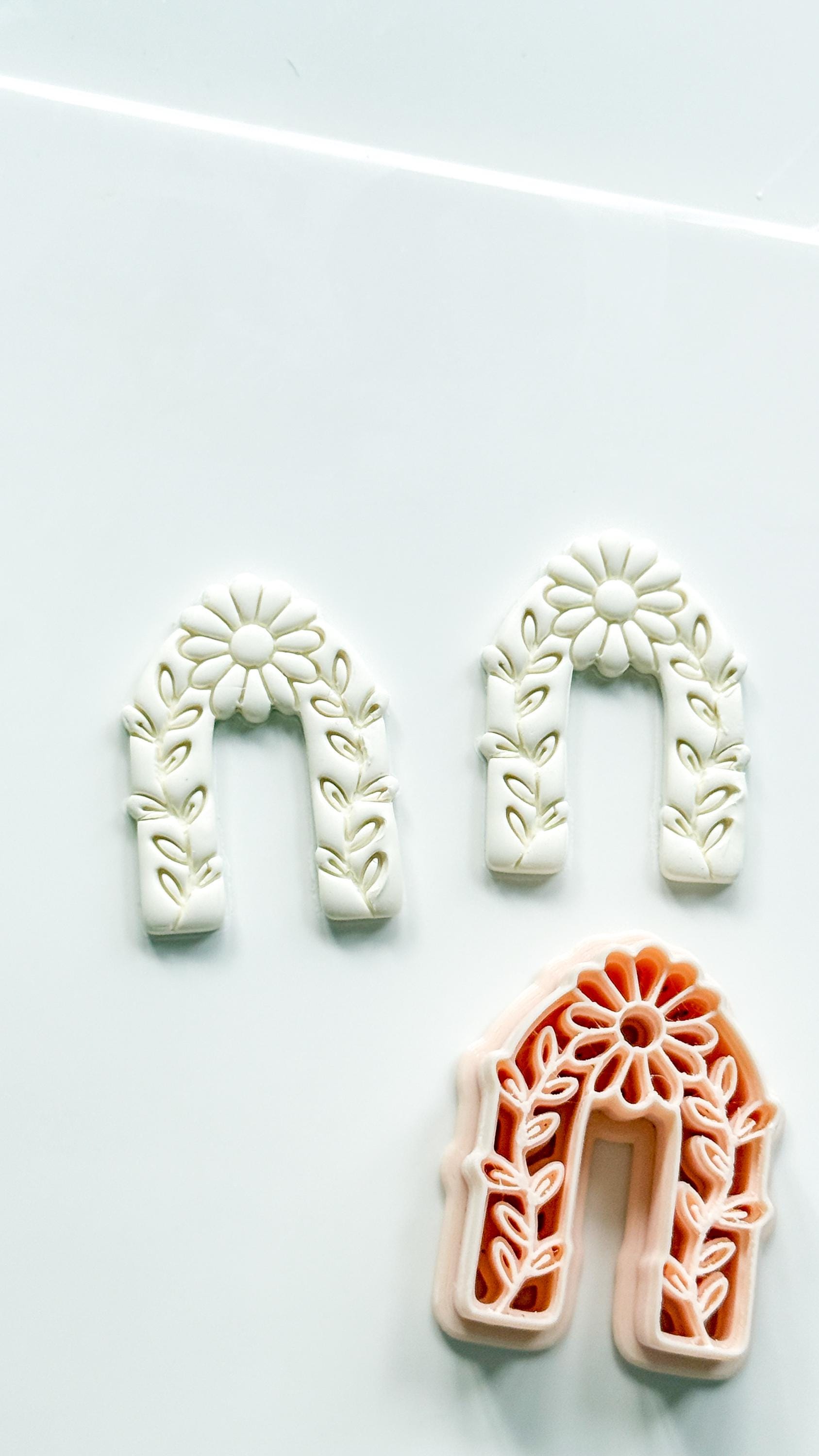 Laurel Lila Arch Polymer Clay Cutter: Embossing Floral Vine Jewelry Tool