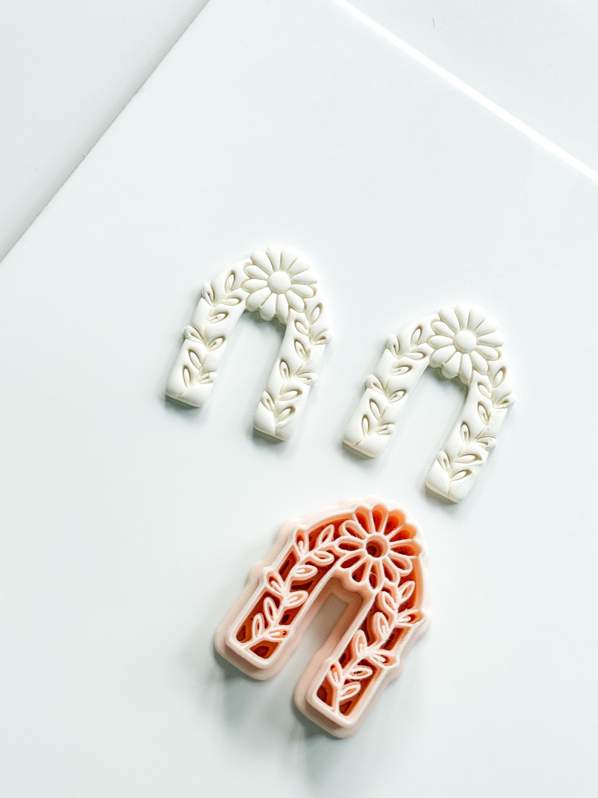 Laurel Lila Arch Polymer Clay Cutter: Embossing Floral Vine Jewelry Tool