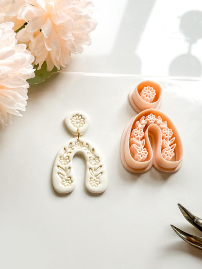 Wreath Mira Polymer Clay Cutter: Embossing Flower Wreath Jewelry Making Tool