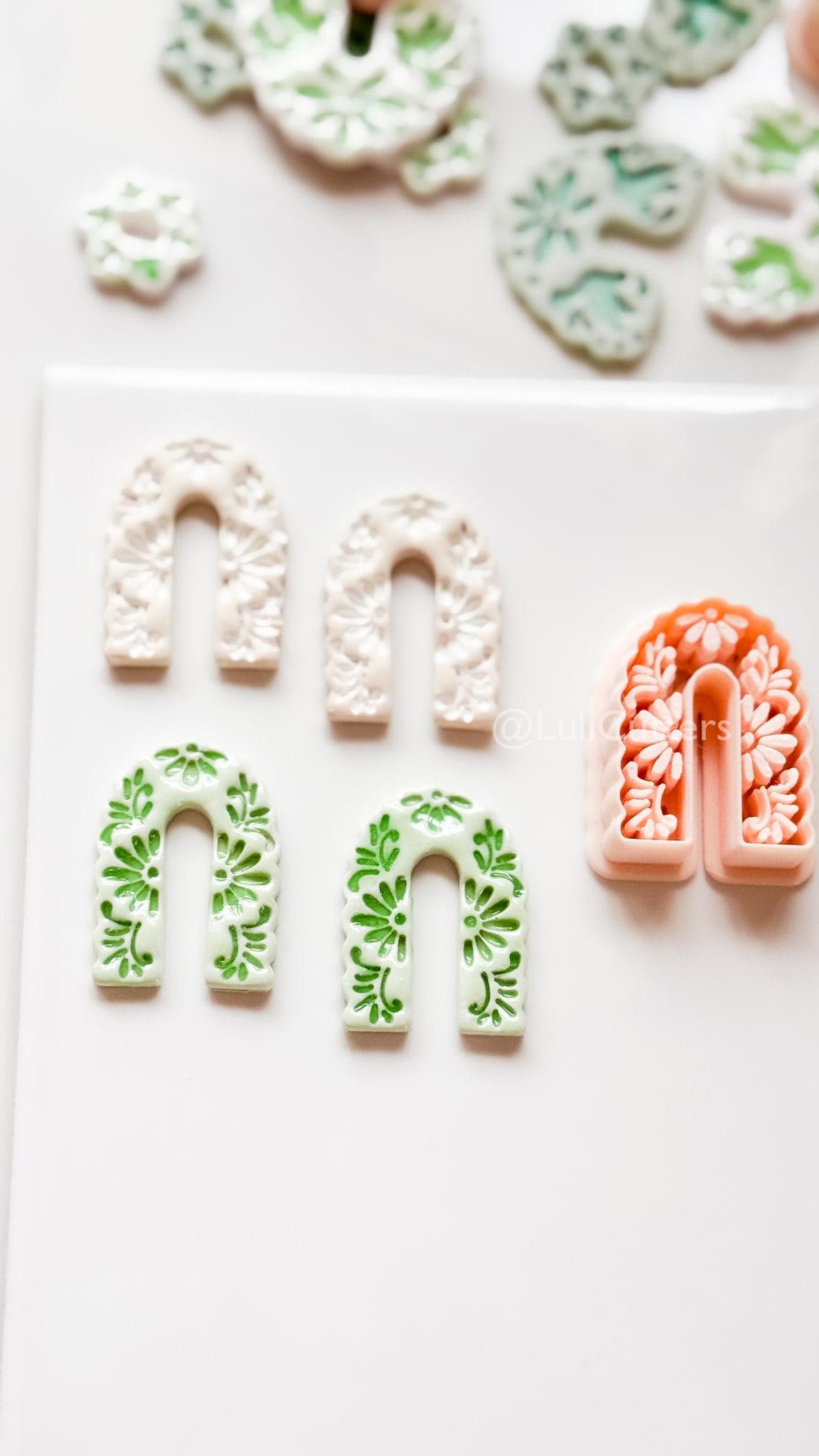 Arco Florale Clay Cutter: Floral Arch Shape for Polymer Clay
