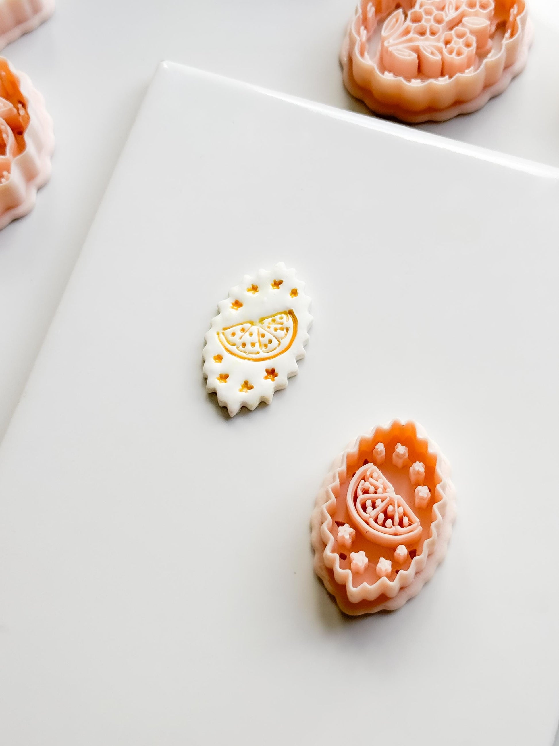 Nixi Citrus Slice Frame Cutter: Oval Shape Lemon for Polymer Clay