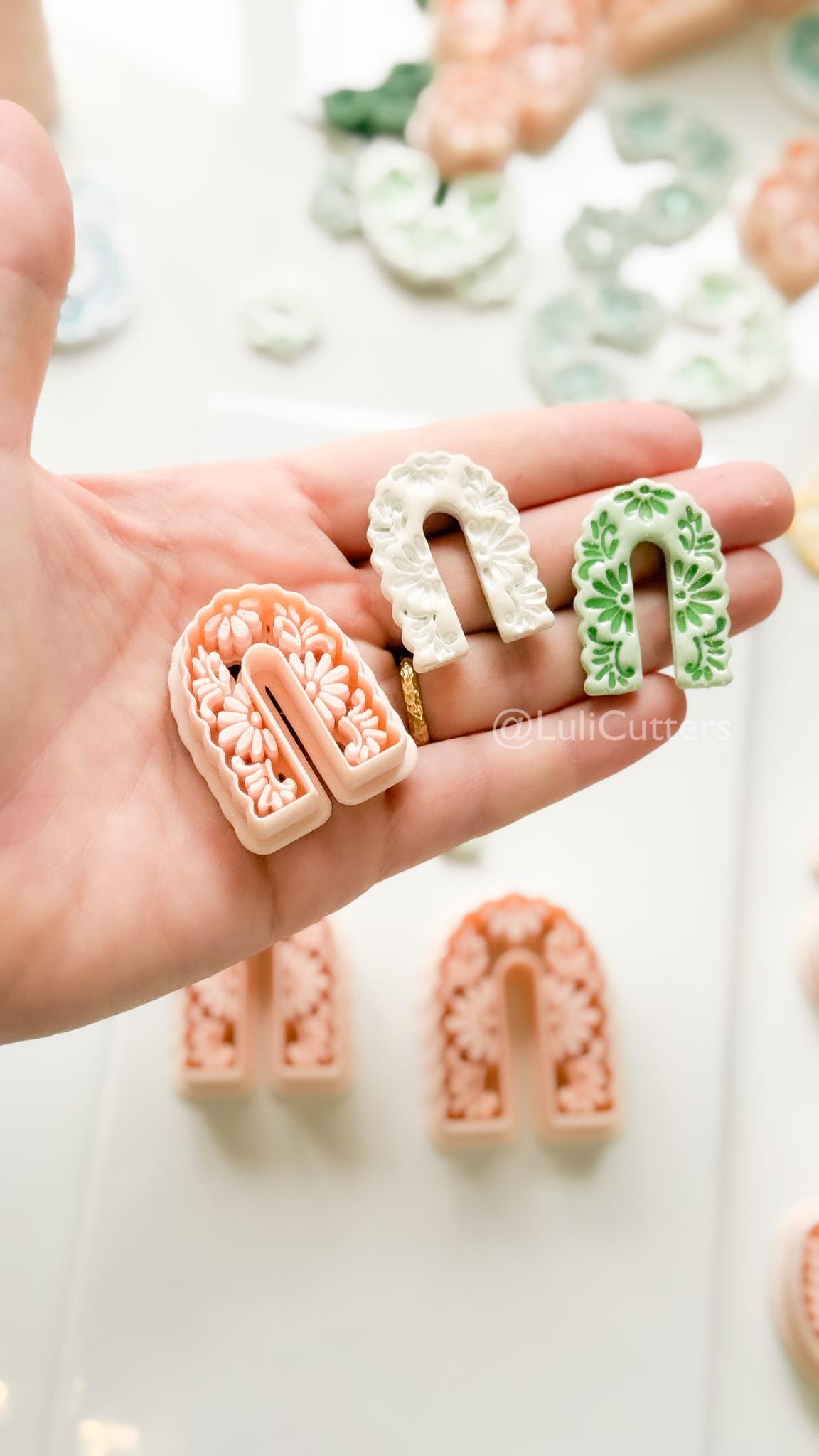 Arco Florale Clay Cutter: Floral Arch Shape for Polymer Clay