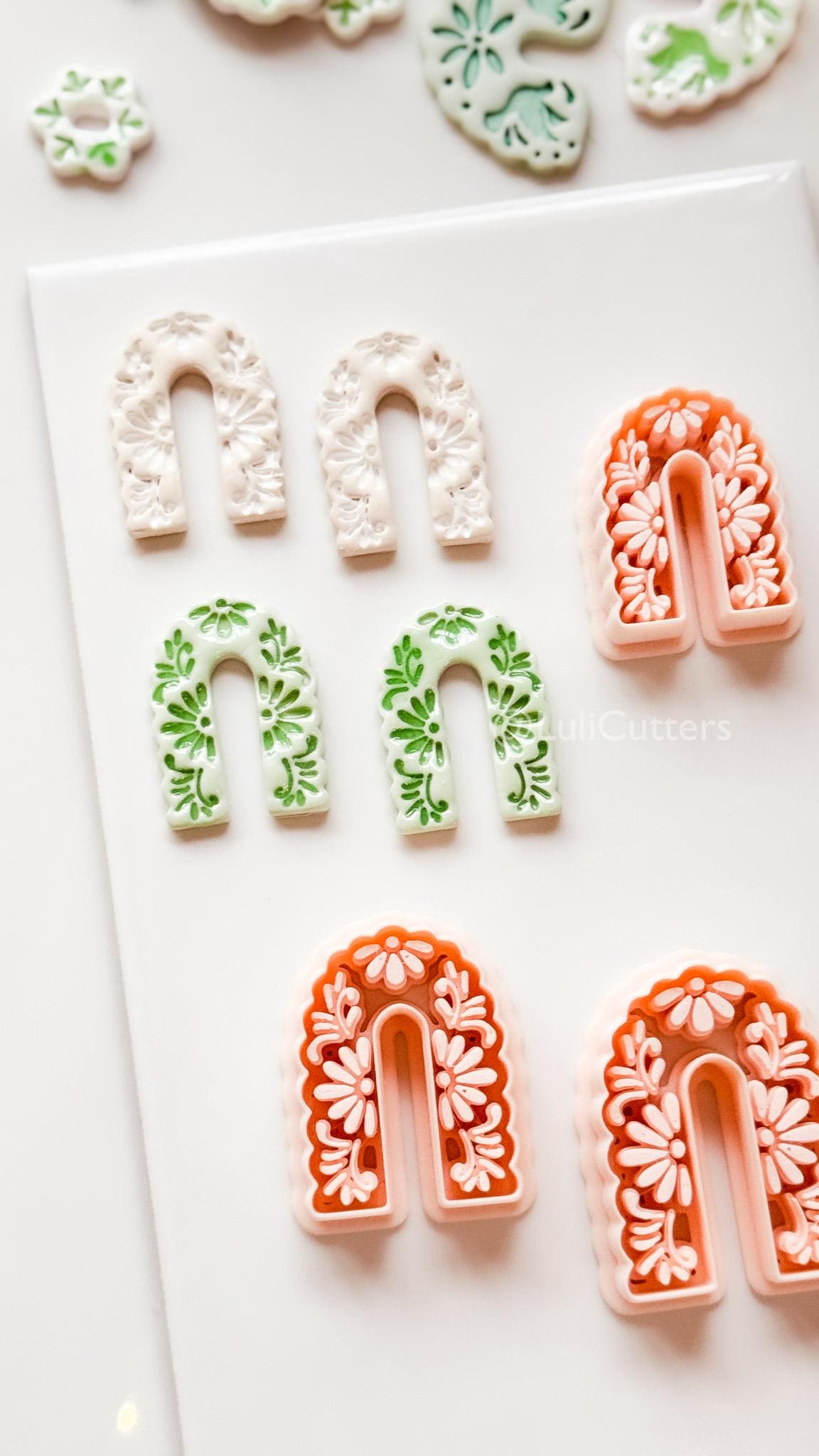 Arco Florale Clay Cutter: Floral Arch Shape for Polymer Clay