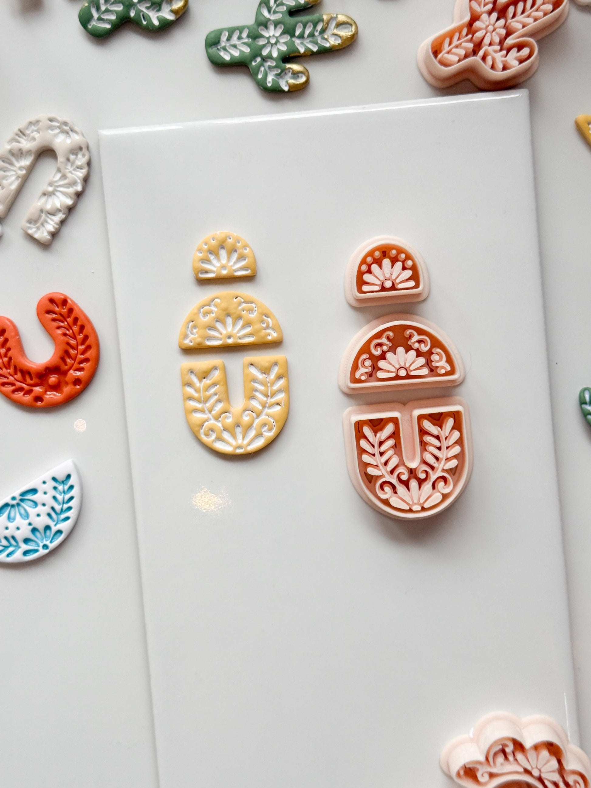 Jardín Puebla Clay Cutter Set: Floral Arch and Half Circle for Polymer Clay