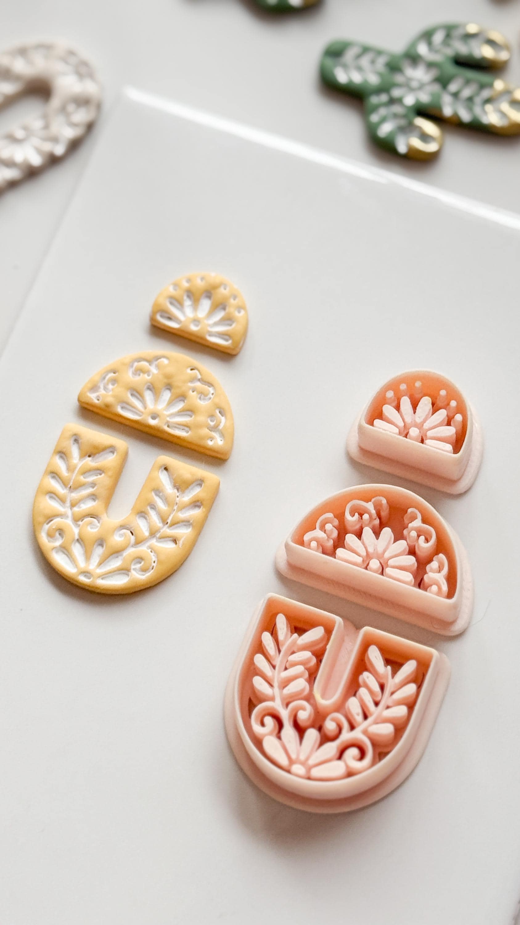 Jardín Puebla Clay Cutter Set: Floral Arch and Half Circle for Polymer Clay