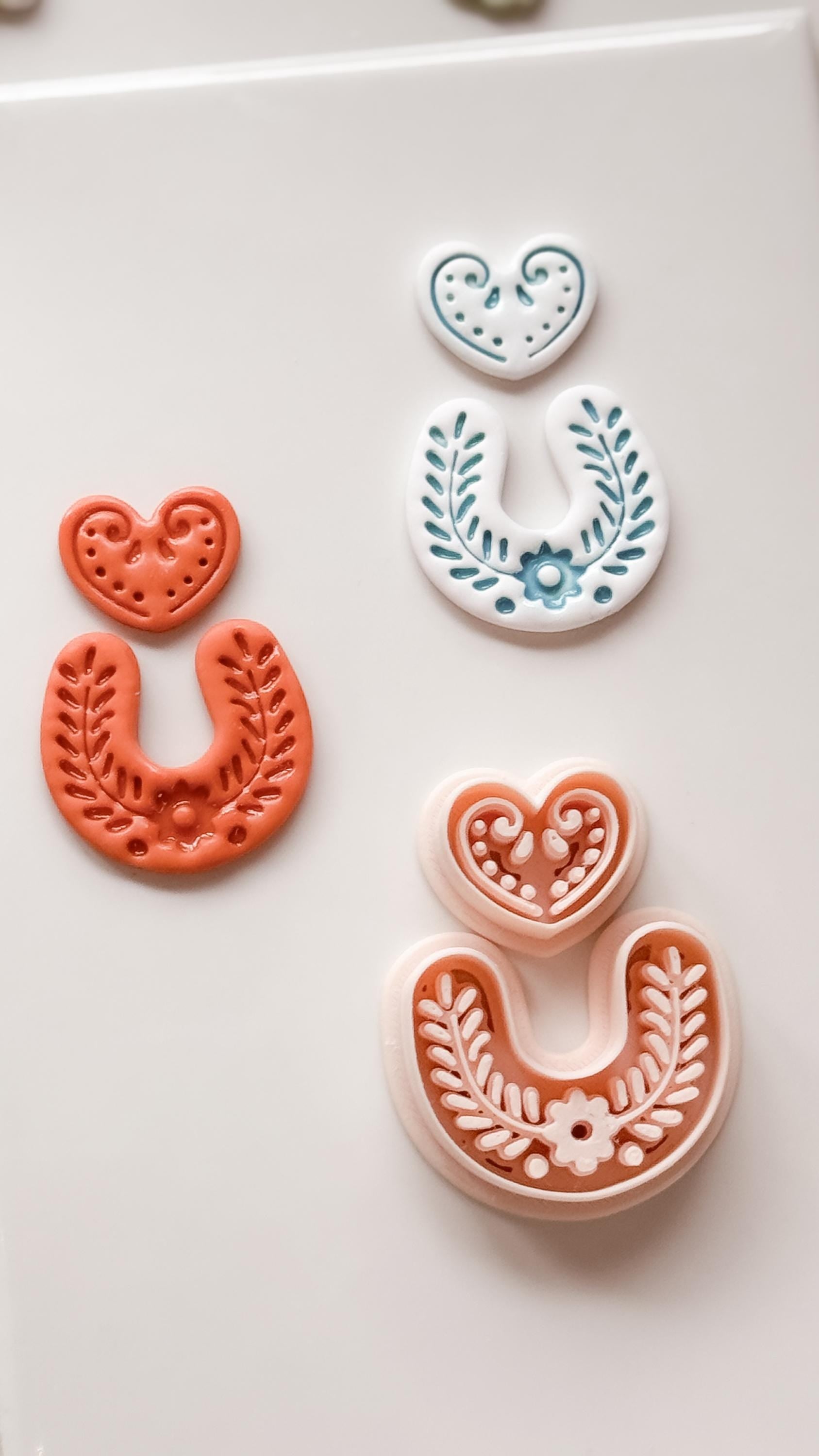 Puebla Heart Arch Clay Cutter: Floral Shape for Polymer Clay