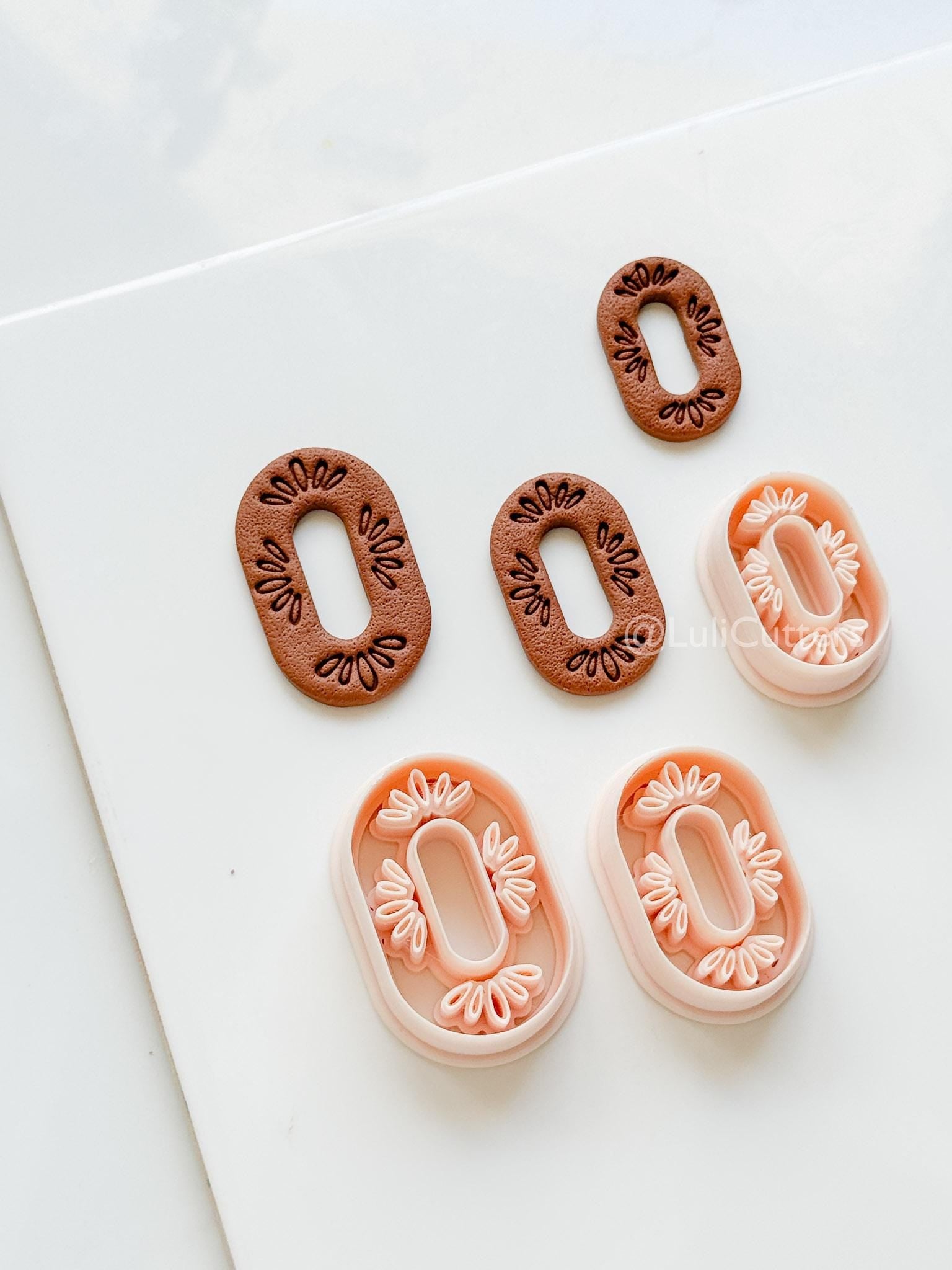 Olya Oval Cutter : Ornamental Oval Shape for Polymer Clay Earrings