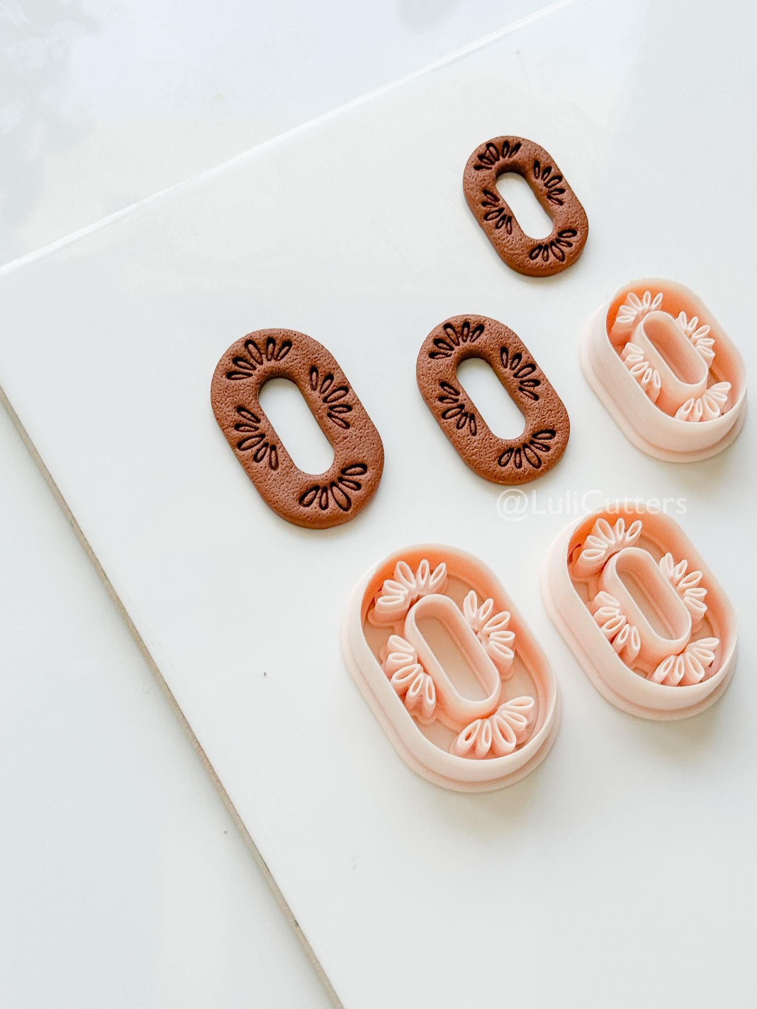 Olya Oval Cutter : Ornamental Oval Shape for Polymer Clay Earrings