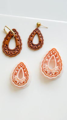 Aura Tear Clay Cutter : Teardrop shape for Polymer Clay Earrings