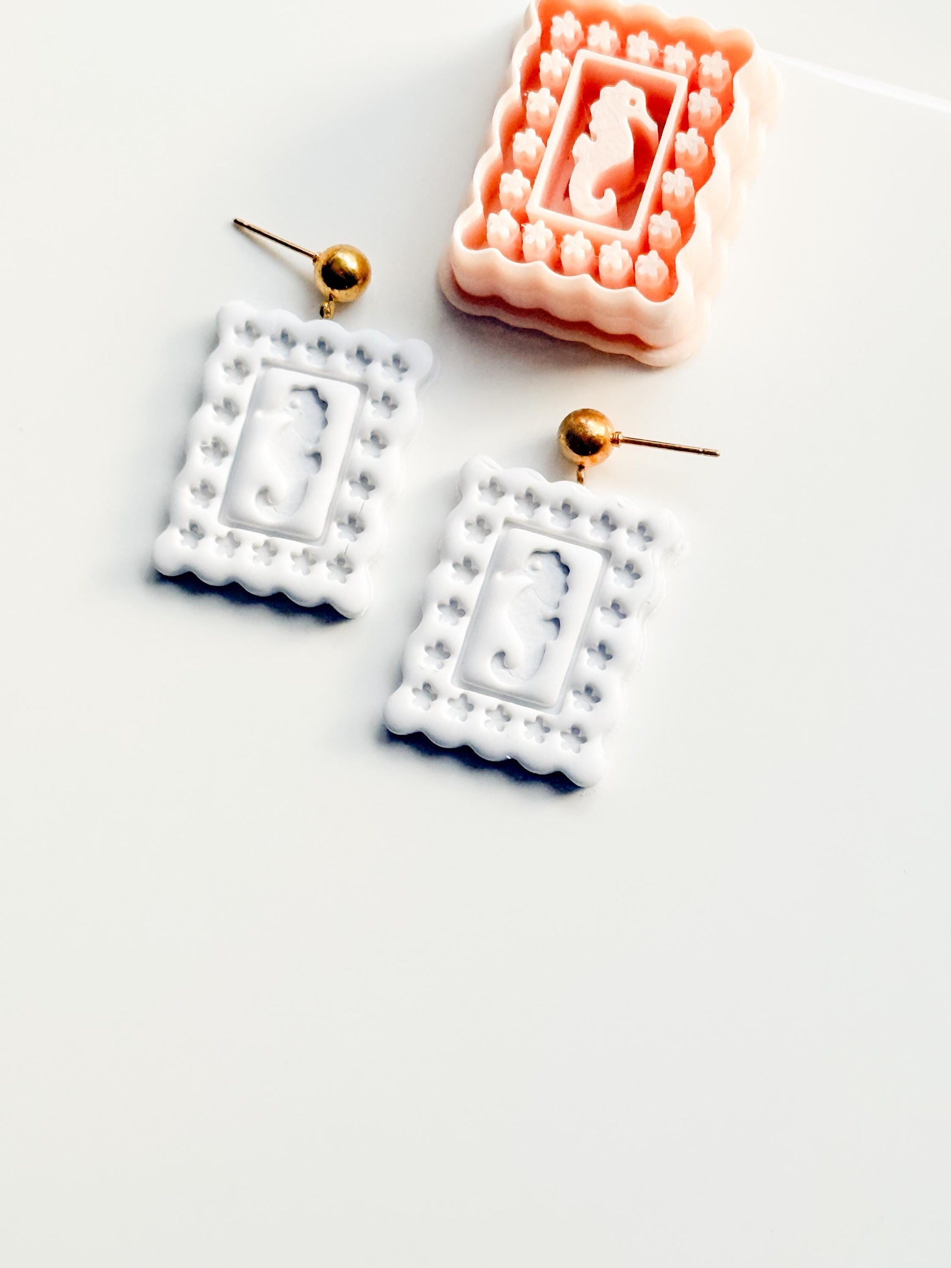 Dolli SeaHorse Cutter | Scallop Frame Earring Tool for Polymer Clay